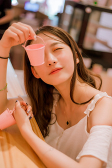 《漂亮的保姆》韩国电影